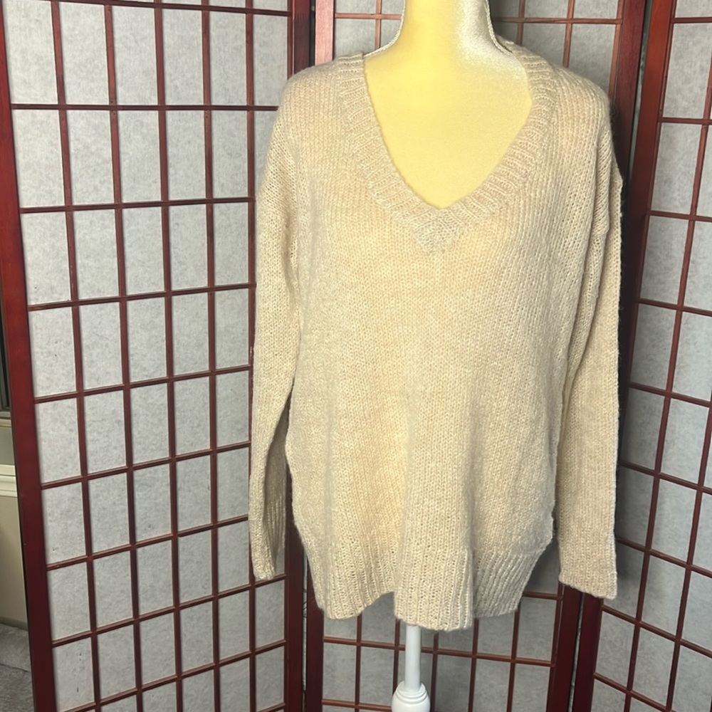 NWT ANINE BING V-neck Long Sleeve Pullover Sweater